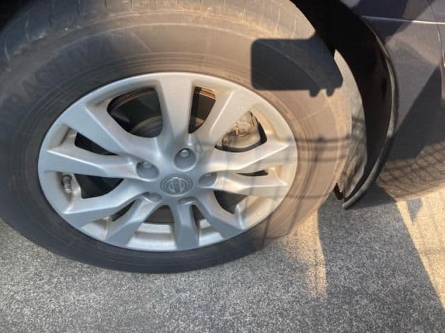 Car thumbnail 3
