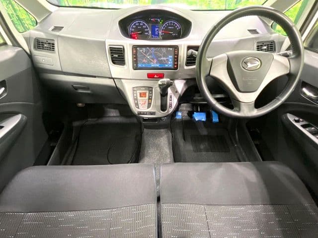 Car thumbnail 2