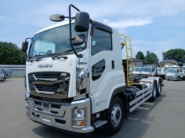 ISUZU GIGA