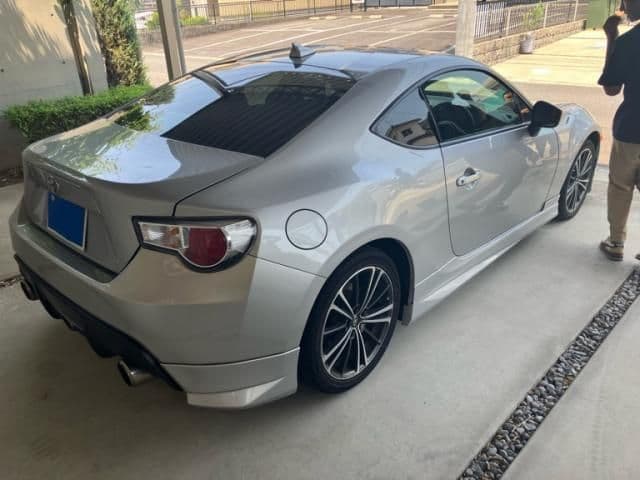 Car thumbnail 3