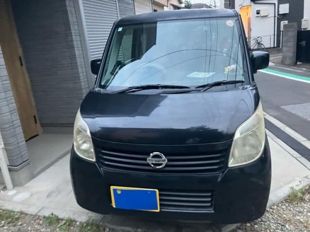 NISSAN