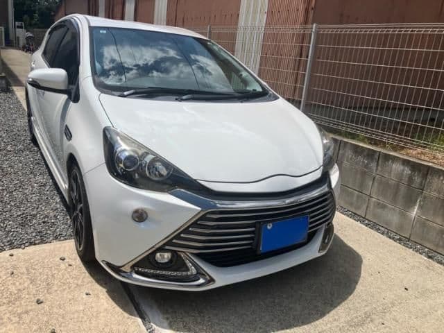 Car image 1