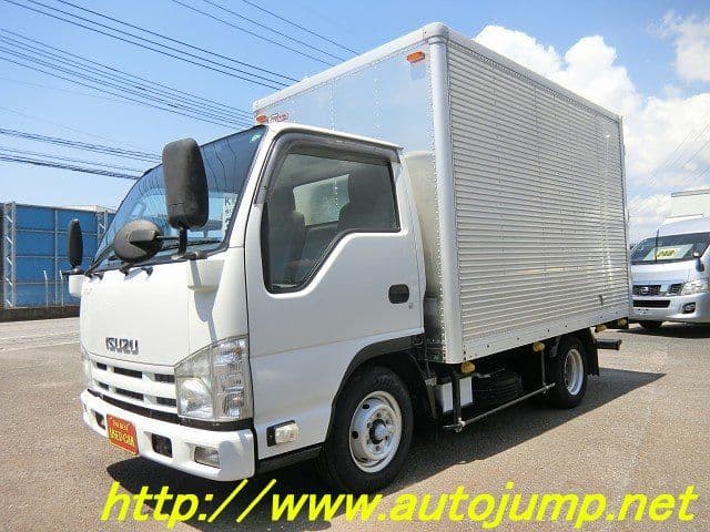 ISUZU