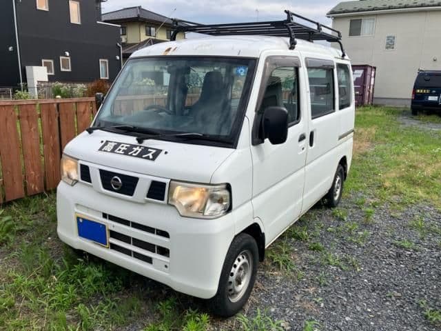 NISSAN NV100 CLIPPER 4WD