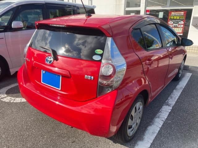 Car thumbnail 3