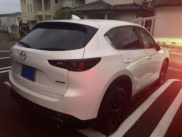 Car thumbnail 3