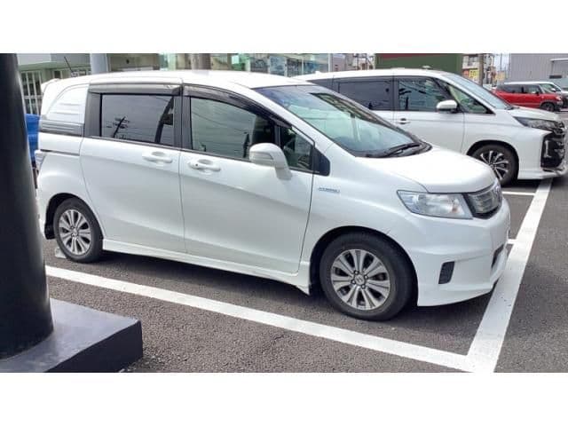 Car thumbnail 3