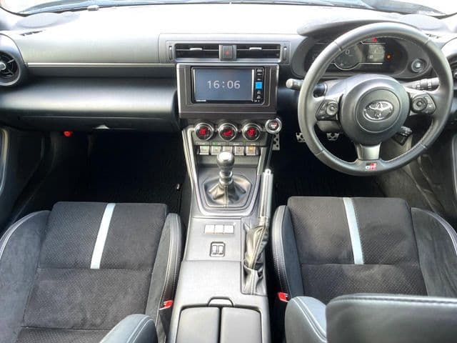 Car thumbnail 2