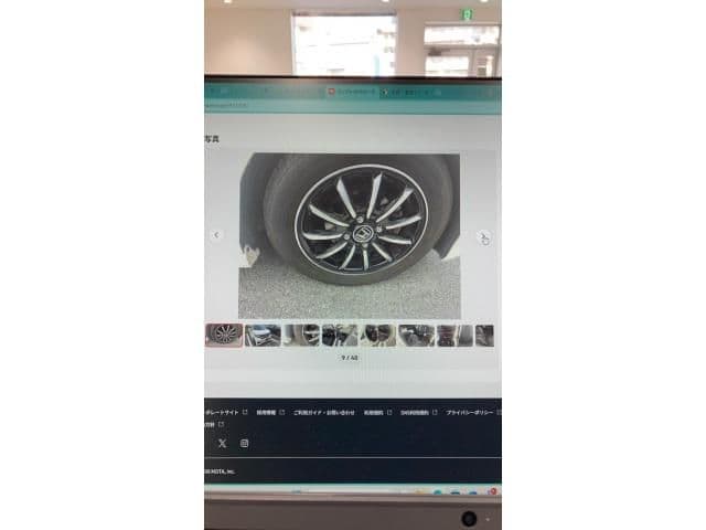 Car thumbnail 4