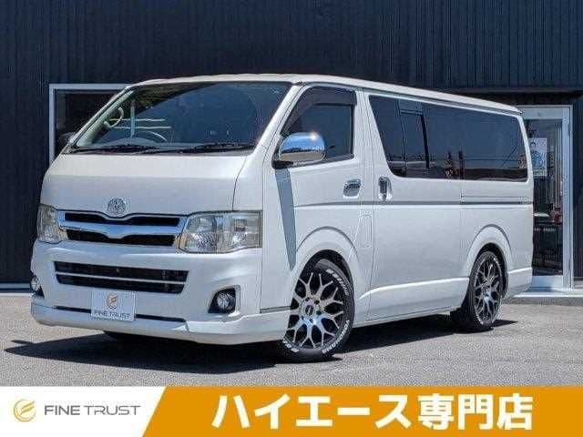 TOYOTA REGIUSACE van 2WD