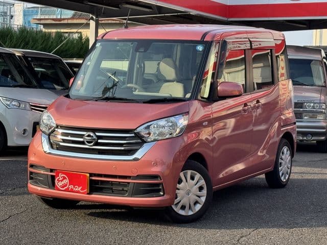 NISSAN