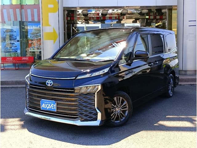 TOYOTA VOXY HYBRID