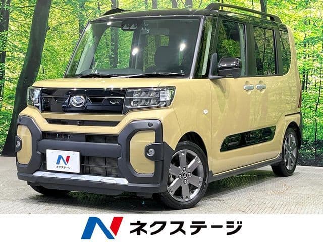 DAIHATSU TANTO FAN CROSS