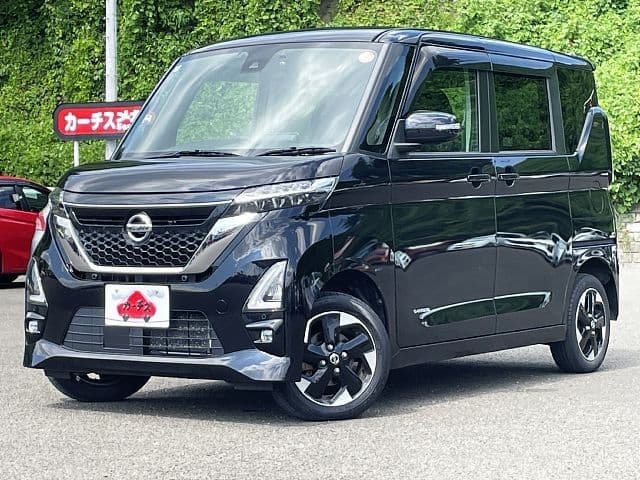 NISSAN ROOX 4WD