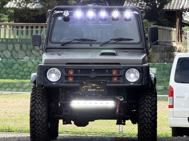 Car thumbnail 4