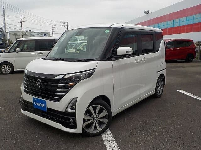 NISSAN ROOX