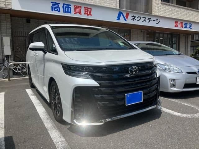 TOYOTA VELLFIRE