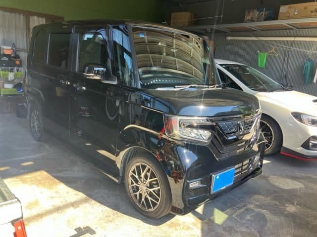 HONDA N BOX CUSTOM 4WD