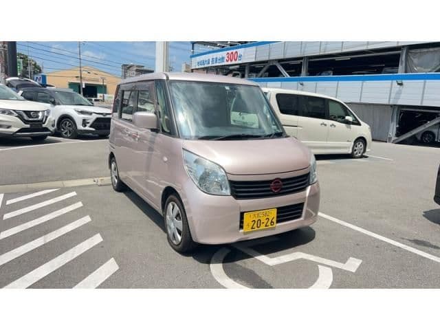 NISSAN ROOX