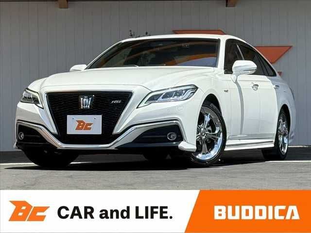 TOYOTA CROWN sedan hybrid