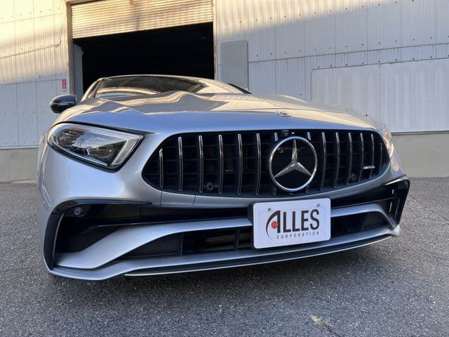 MERCEDES BENZ