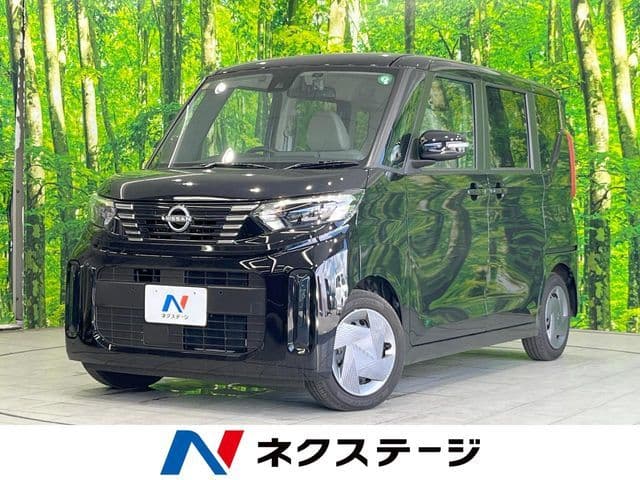 NISSAN