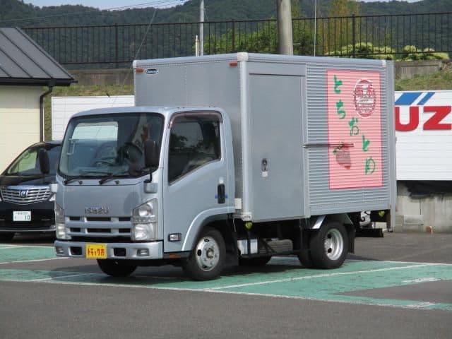 ISUZU