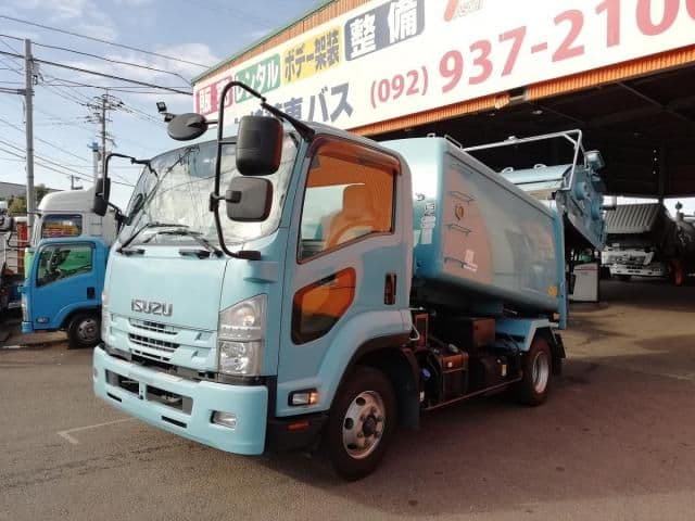 ISUZU