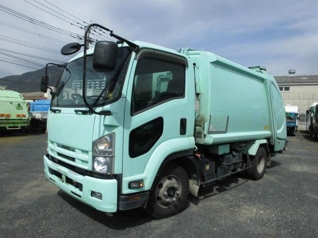 ISUZU