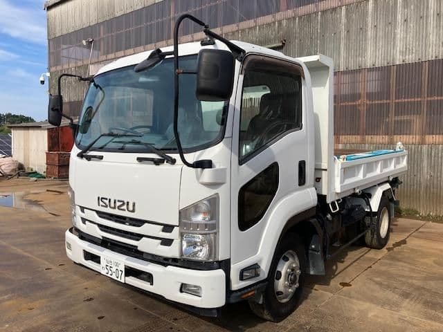 ISUZU
