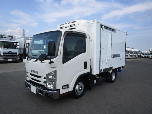 ISUZU