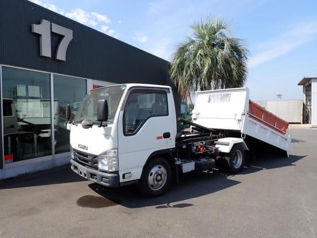 ISUZU