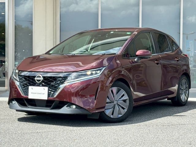 NISSAN
