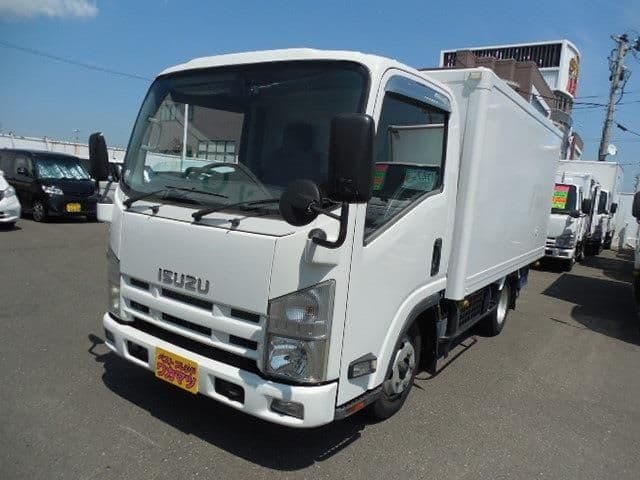ISUZU
