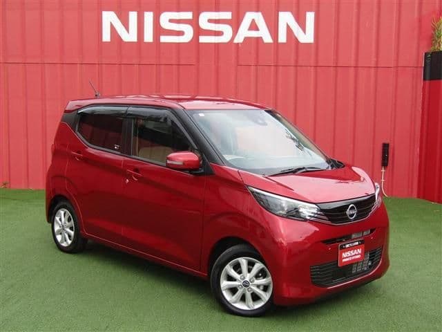 NISSAN