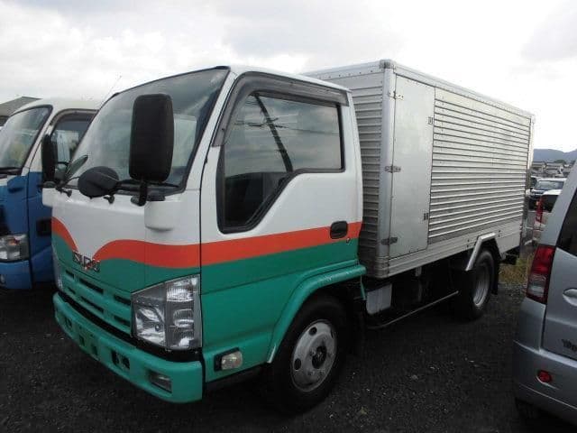 ISUZU