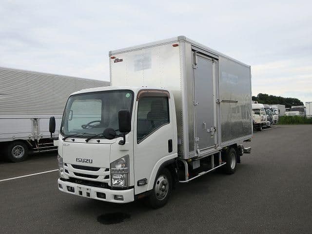 ISUZU
