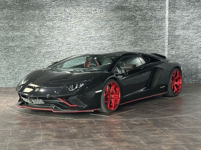LAMBORGHINI