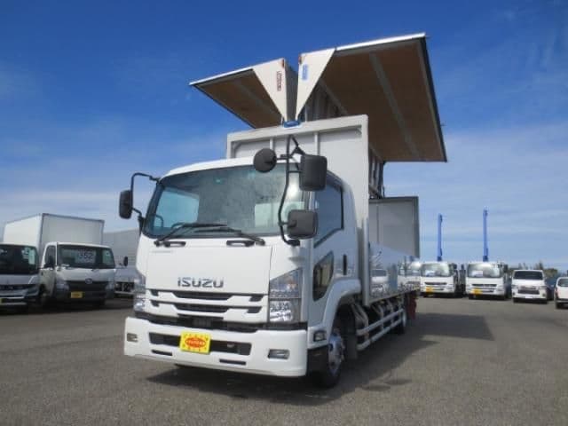 ISUZU
