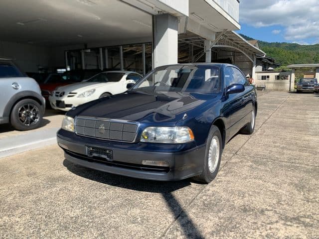 TOYOTA CROWN MAJESTA