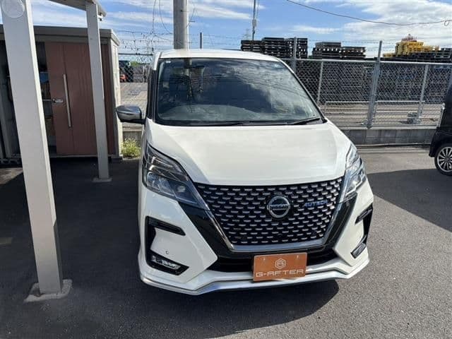 NISSAN