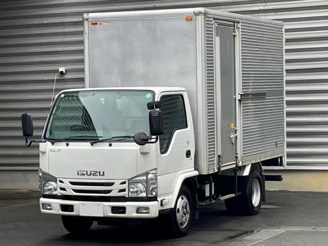 ISUZU