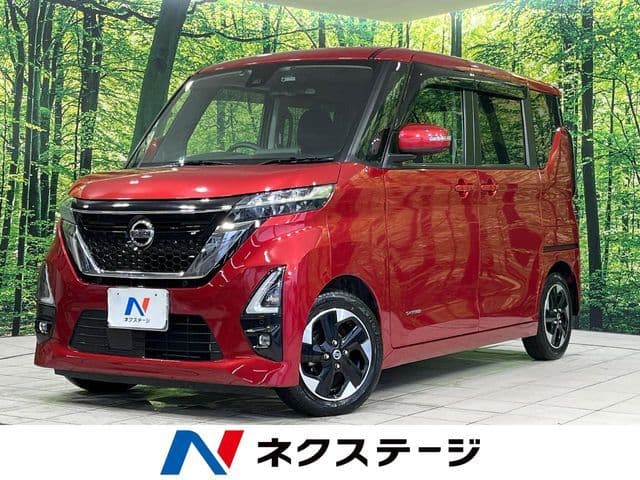 NISSAN