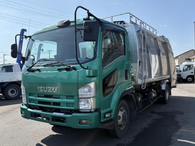 ISUZU