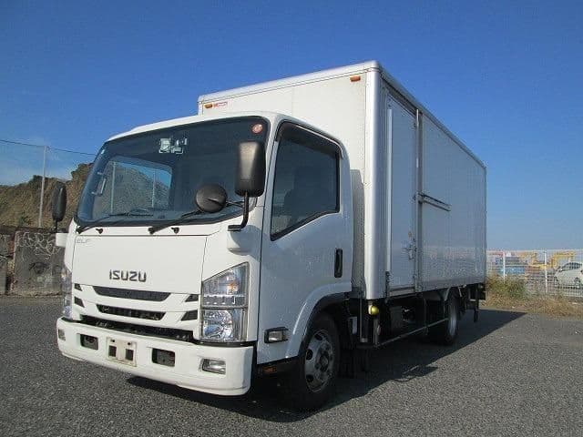 ISUZU