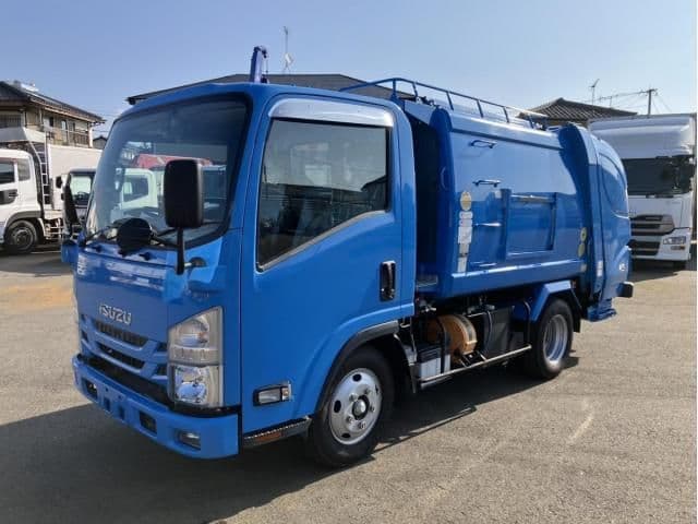 ISUZU