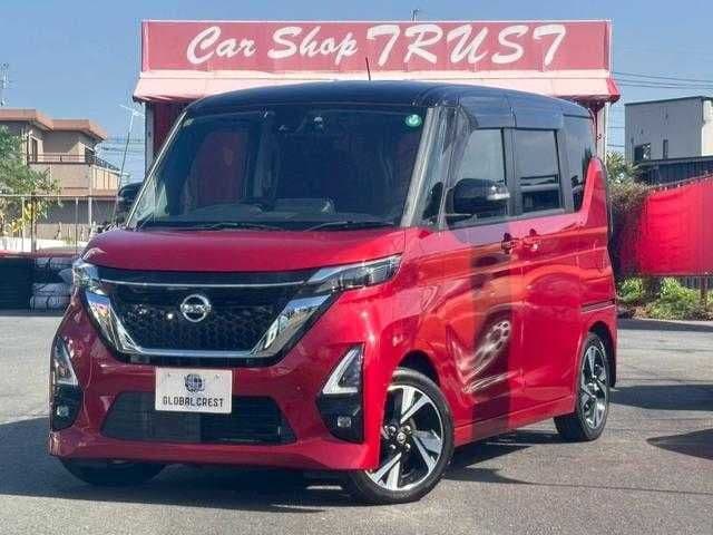 NISSAN