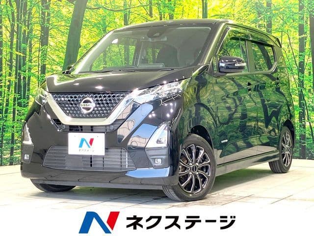 NISSAN
