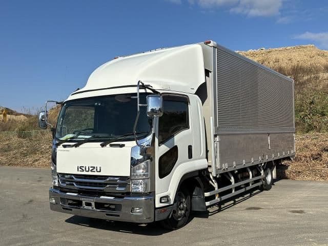 ISUZU