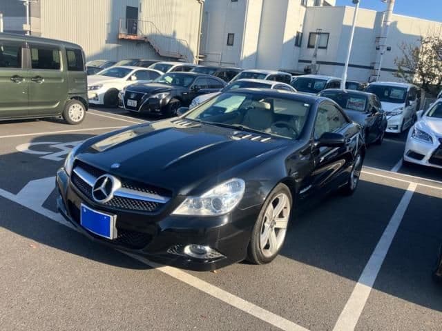 MERCEDES BENZ